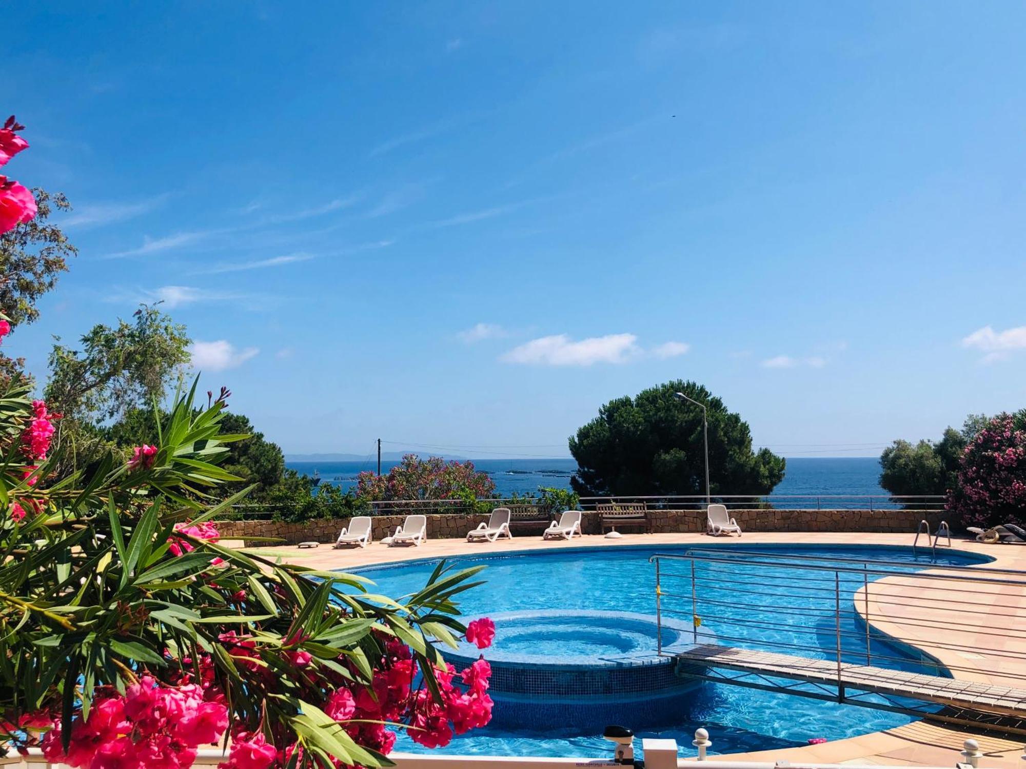 Superbe T2 Vue Mer - Piscine & Plage A 100M Ajaccio  Luaran gambar